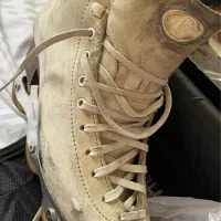 اسکیت نمایشی ایتالیایی با تیغه اسنو وایت