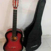 گیتار یاماها