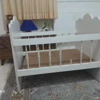 تخت گهواره‌ای کودک