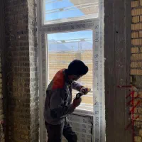 درب و پنجره دوجداره و آهنی و درب کرکره برقی|مصالح و تجهیزات ساختمان|اقلید, |دیوار