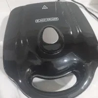 ساندویچ ساز بلک‌ اند دکر