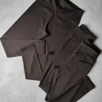 لگ قهوه ای ،دمپا مشکی