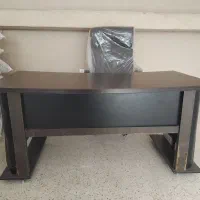 میز اداری بزرگ