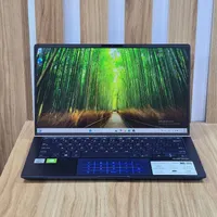 ASUS ZENBOOK UX433 استثنایی و خاص سبک و ظریف