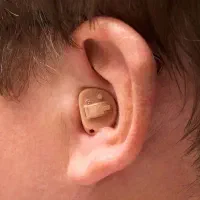 سمعک پسر بچه ای گمشده