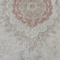 فرش نه متری و یک فرش چهار متری