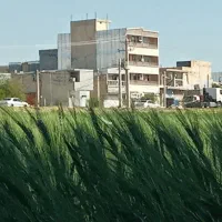 قطعه‌زمین‌۱۰۰متری‌.مناسب‌برای‌ساخت‌ویلا‌وتفریحگاه