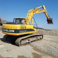 راننده بیل مکانیکی هستم