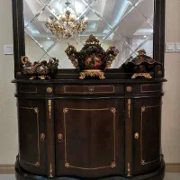 آیینه و کنسول