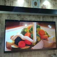 تلوزیون|تلویزیون و پروژکتور|پیر بکران, |دیوار