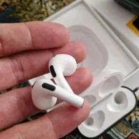 ایرپاد 3 با کارتن و گارد در حد نو|لوازم جانبی موبایل و تبلت|تهران, نارمک|دیوار