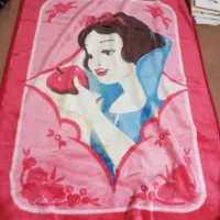 پتوی دخترونه سالم و تمیز در حد نو