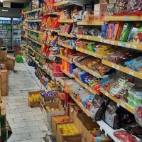 استخدام فروشنده و کارگر ساده
