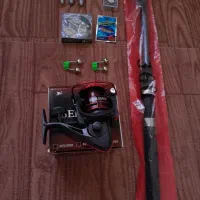 چوب و چرخ حرفه ای ماهیگیری با لوازم زیر قیمت