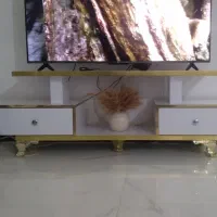 میز تلویزیون در حد نو