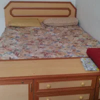 تخت سالم و بدون ایراد