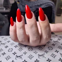 خدمات ناخن سلیمانی. کاشت ژل و پودر با بهترین کیفیت