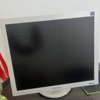 کامپیوتر با تمام تجهیزات