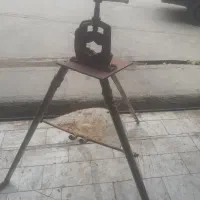 گیره سه پایه مخصوص لوله