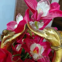 گل وگلدان نفیس|گل مصنوعی|کرج, کمال‌شهر|دیوار