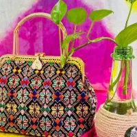 صنایع دستی بانوی ایل