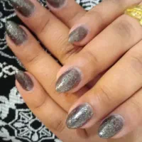 کاشت ناخن بم و بروات