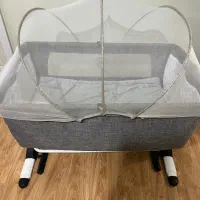 دوتا تخت کودک و یک عدد کریر