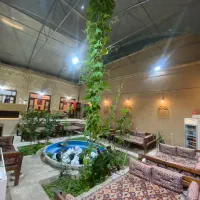 کافه رستوران سنتی اَمبِر