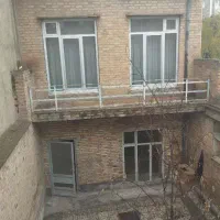 حیاط 2 طبقه مناسب کارگاه رضا نژاد