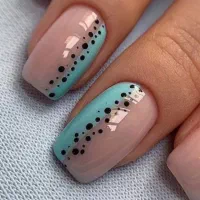 نیازمند مدل کاشت ناخن ژل.پودر