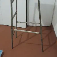 ۲عددچهارپایه ارتفاع ۷۰و۱۱۵ سانت|صندلی و نیمکت|قدس, شهر‌قدس|دیوار