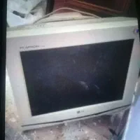 مانیتور و کیس صلواتی