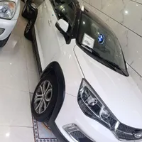 ام‌وی‌ام X22 دنده‌ای لاکچری، مدل ۱۳۹۶