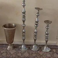 کنار سالنی و گلدان