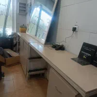 ست میز آرایشی و صندلی تجهیزات آرایشگری|آرایشگاه و سالنهای زیبایی|تبریز, |دیوار