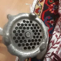 چرخ گوشت دستی قدیمی|کلکسیون اشیاء عتیقه|تبریز, |دیوار