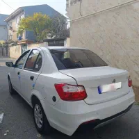 ساینا s دوگانه کارخانه سفید