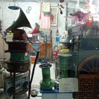 گرامافون هندلی قدیمی|کلکسیون اشیاء عتیقه|آمل, |دیوار