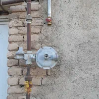 جوشکاری و لوله کشی گاز