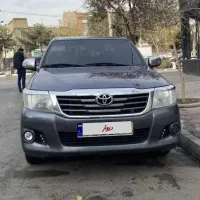 تویوتا هایلوکس 2014