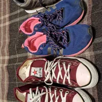 سه عدد کفش خارجی