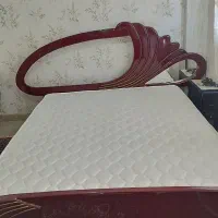 تخت خواب ومیزآرایش