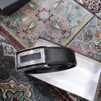 تعدادی کمربندمارک|کیف، کفش، کمربند|رشت, پل تالشان|دیوار