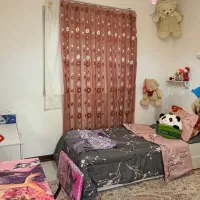 تخت نوجوان  بهمراه تشک و میز آرایش