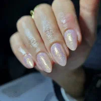 کاشت ناخن و مژه اکستنشن