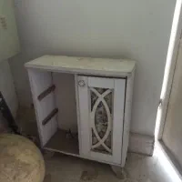 کمد و لیوان