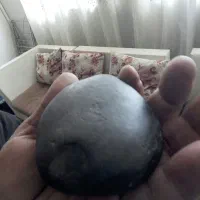 سنگ قیمتی سیاه