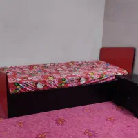 تخت خواب یک نفره