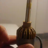 چراغ زنون خودرو