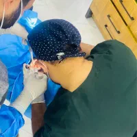 نیازمند دستیار دندانپزشک